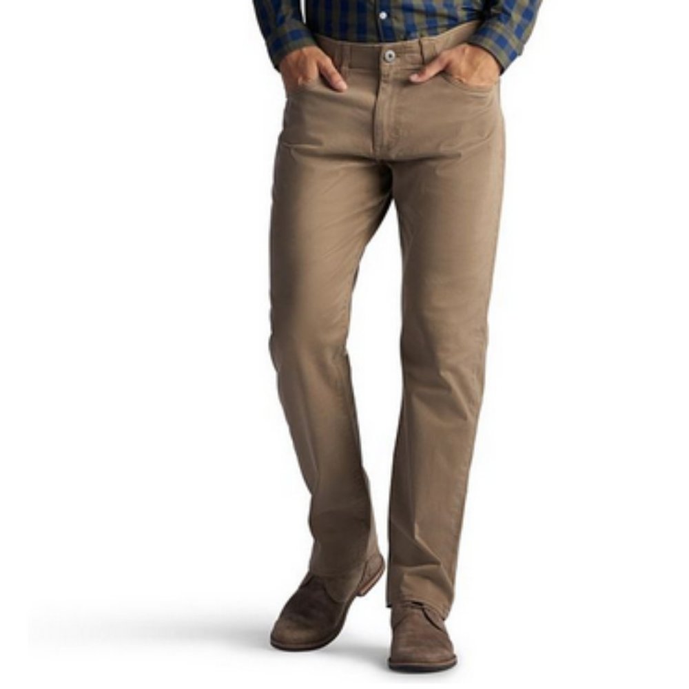 Men's Lee® Extreme Motion Straight-Leg Jeans